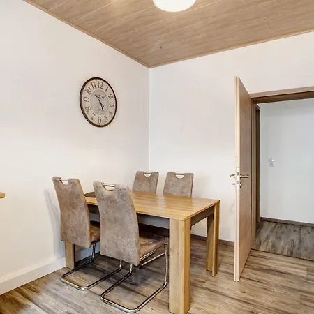 In Schustes Appartement