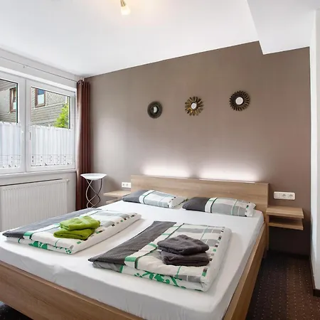 In Schustes Willingen (Upland)